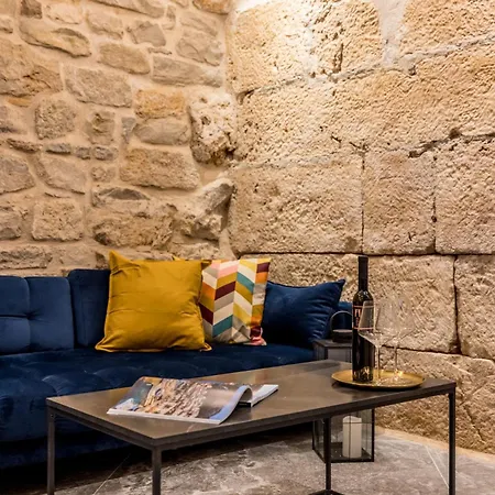 Stone Nepot - In Center - Rooftop Terrace 빌라 *