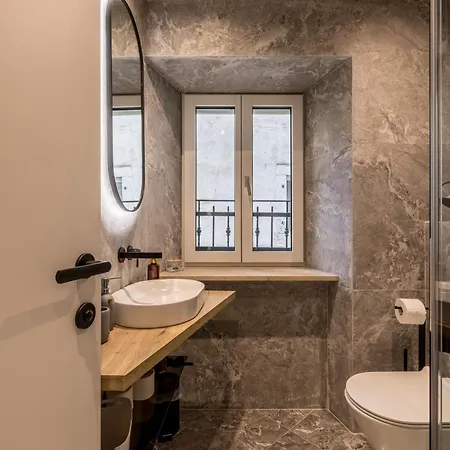 Stone Nepot - In Center - Rooftop Terrace *