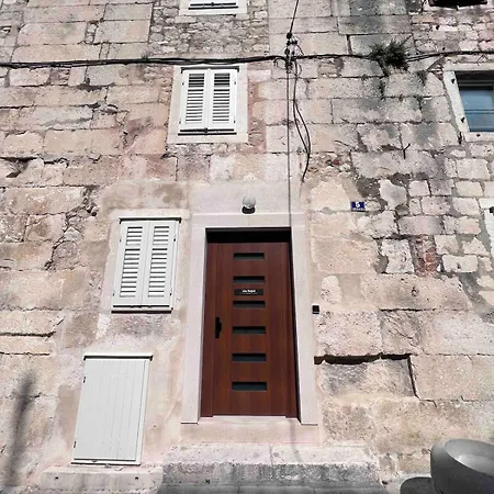 Stone Nepot - In Center - Rooftop Terrace