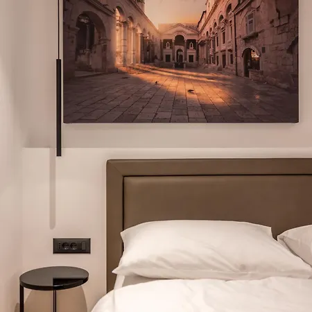 Stone Nepot - In Center - Rooftop Terrace Villa