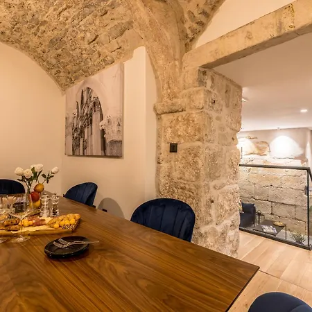 Villa Stone Nepot - In Center - Rooftop Terrace