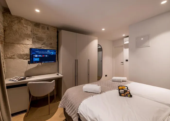 Stone Nepot - In Center - Rooftop Terrace ヴィラ スプリト