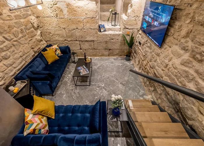 Stone Nepot - In Center - Rooftop Terrace *